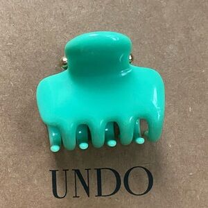 Undo Hairware Paris Green Clip